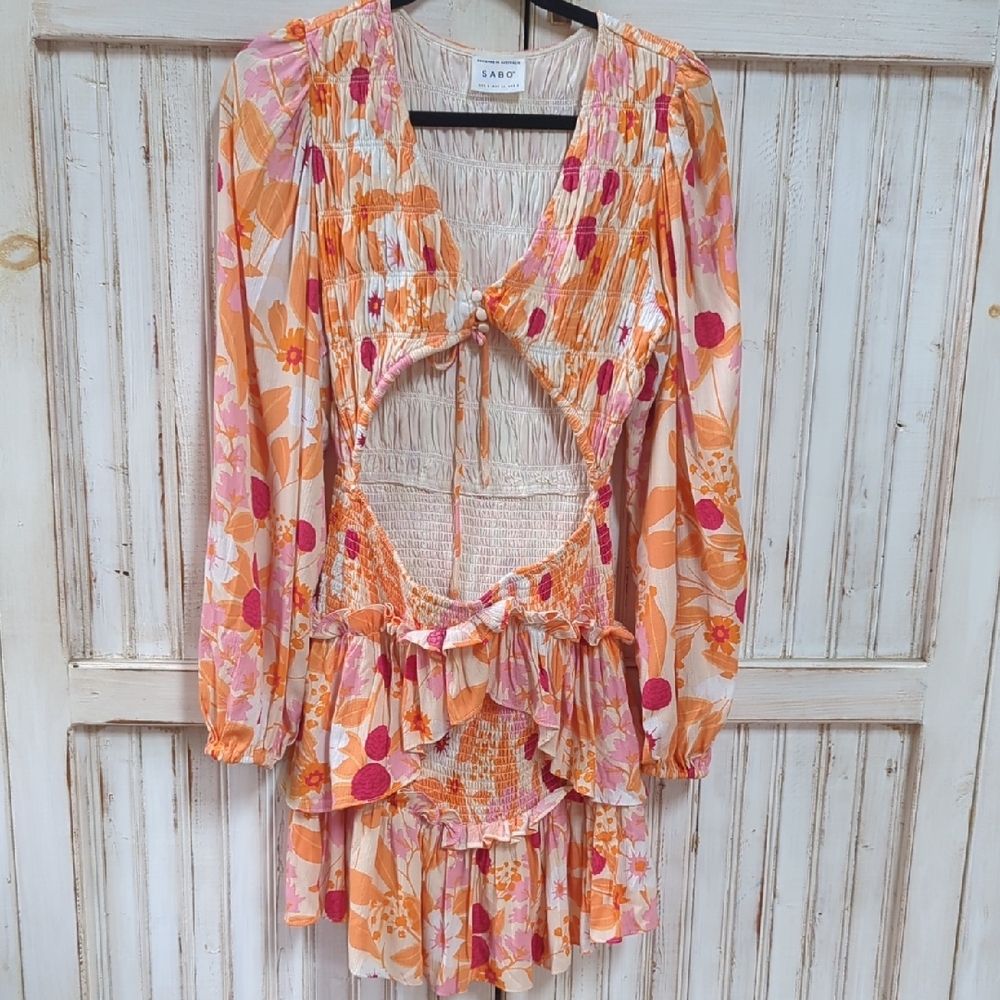 Sabo Skirt, Open Midriff Floral Dress. Large
